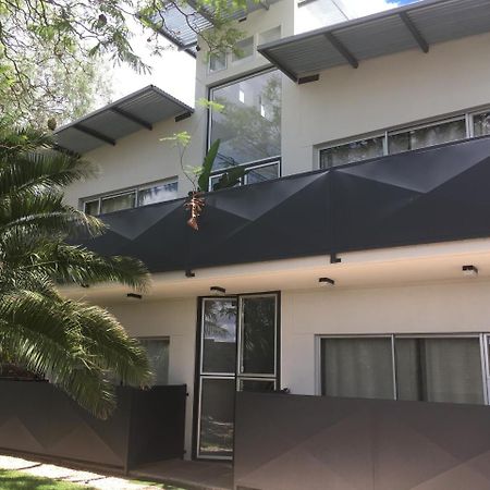 Suiderhof Self-Catering Hotel Windhoek Bagian luar foto